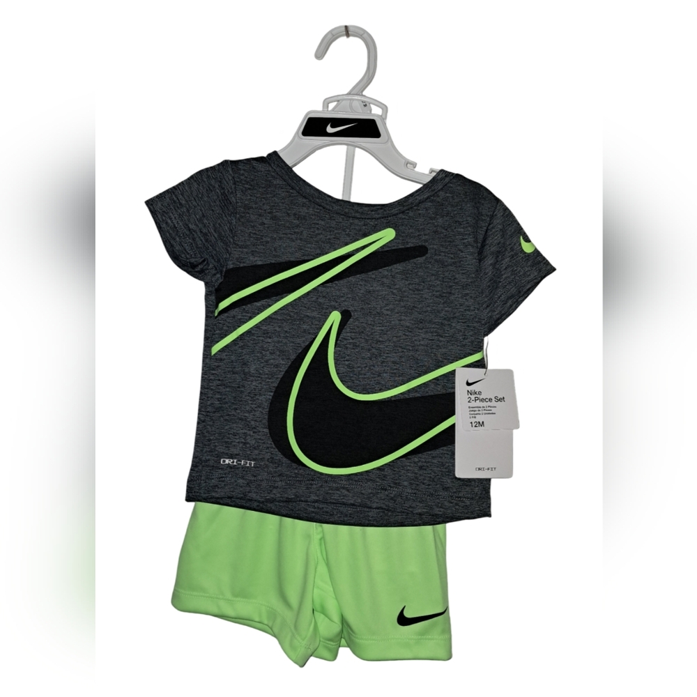 Nike Boys 2- Piece Dri Fit Shorts Tee Shirt Set Size 12M o r 2T Lime Blast NWT